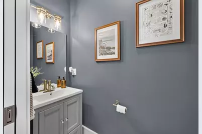 19 Fenwick St #1, Somerville, MA 02145 - Photo 8