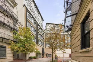 12 Stoneholm St, Boston, MA 02115 - Photo 32