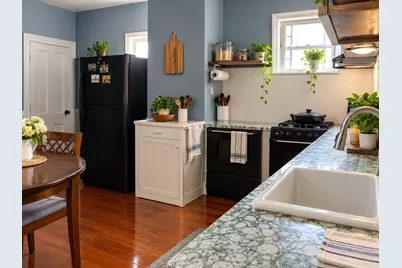 128 Lexington St, Boston, MA 02128 - Photo 10