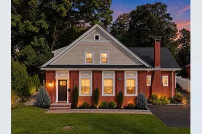 30 Hale St, Beverly, MA 01915 - Photo 2