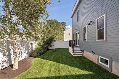 37 Cotting St, Medford, MA 02155 - Photo 34