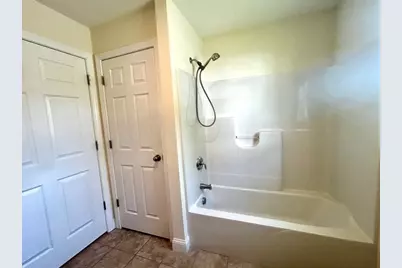 6 Ashley Ln #38, Methuen, MA 01844 - Photo 8