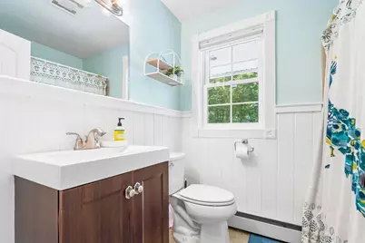 811 Chase Rd, Lunenburg, MA 01462 - Photo 8