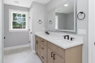 113 Warwick Ave, Waltham, MA 02452 - Photo 22