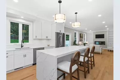 113 Warwick Avenue, Waltham, MA 02452 - Photo 4