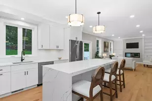 113 Warwick Ave, Waltham, MA 02452 - Photo 4
