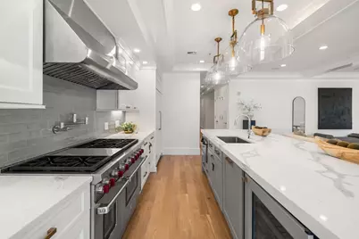 377 W 1st St #7, Boston, MA 02127 - Photo 8