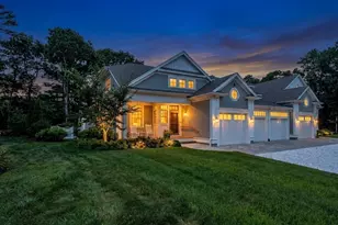 22 Clayton Cir, Mashpee, MA 02649 - Photo 4