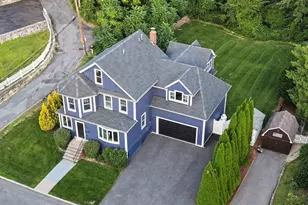 2 Hemenway Ave, Melrose, MA 02176 - Photo 1