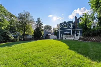 2 Hemenway Ave, Melrose, MA 02176 - Photo 42