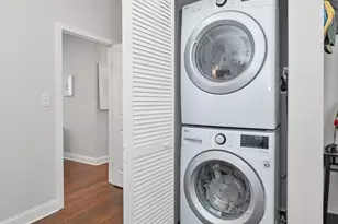 459 Meridian St, Boston, MA 02128 - Photo 14
