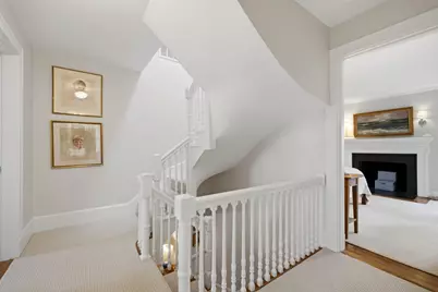 5 Bartlett St, Marblehead, MA 01945 - Photo 18