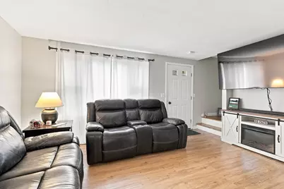 62 N Main St, Deerfield, MA 01342 - Photo 6