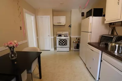 34 Beechcroft St #2, Boston, MA 02135 - Photo 8
