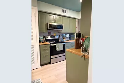 1008 Windsor D #1008, Framingham, MA 01701 - Photo 6
