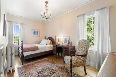 8 Leonard Cir, Medford, MA 02155 - Photo 30