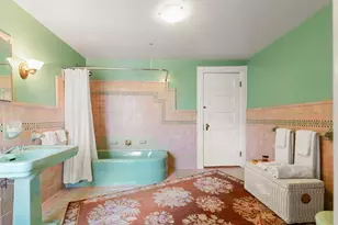 8 Leonard Cir, Medford, MA 02155 - Photo 22