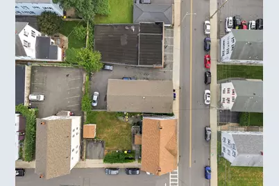 243 Robeson St #3, Fall River, MA 02720 - Photo 20