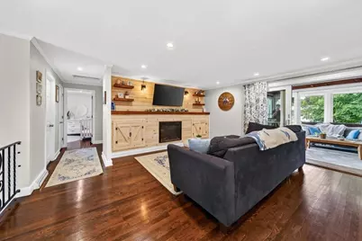 15 Donna Rd, Weymouth, MA 02190 - Photo 2