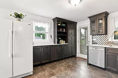 11 Sandy Way, Weymouth, MA 02191 - Photo 4