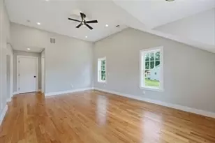 35R-37L Poquanticut Ave, Easton, MA 02356 - Photo 20