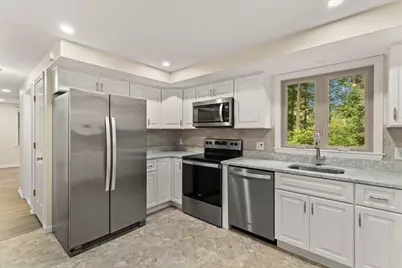 275 Plain Street, Stoughton, MA 02072 - Photo 8