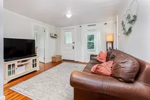 75 Perkins Ave, Hamilton, MA 01982 - Photo 6