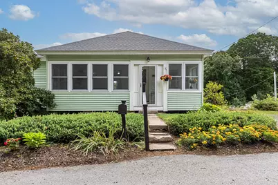 75 Perkins Ave, Hamilton, MA 01982 - Photo 2