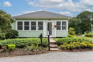 75 Perkins Ave, Hamilton, MA 01982 - Photo 2