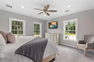 92 Plain St W, Berkley, MA 02779 - Photo 20