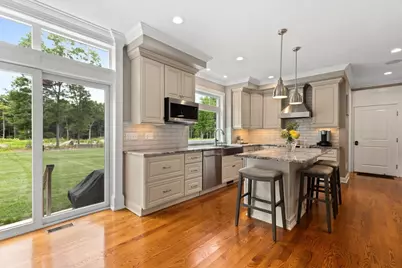 92 Plain St W, Berkley, MA 02779 - Photo 8