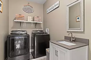 92 Plain St W, Berkley, MA 02779 - Photo 26