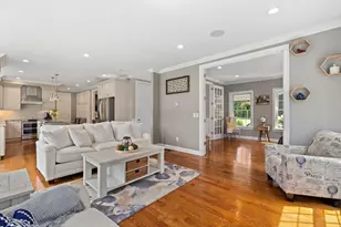 92 Plain St W, Berkley, MA 02779 - Photo 4