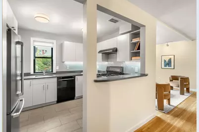 618 Washington St #618, Brookline, MA 02446 - Photo 6