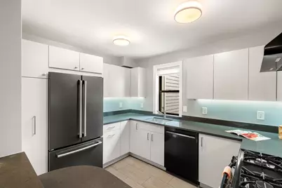 618 Washington St #618, Brookline, MA 02446 - Photo 4