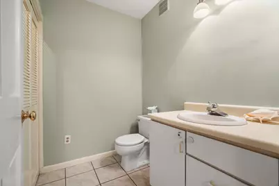 618 Washington St #618, Brookline, MA 02446 - Photo 24