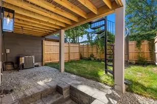 17 Lothrop St, Boston, MA 02135 - Photo 32