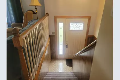 90 Lynn Fells Parkway, Saugus, MA 01906 - Photo 2