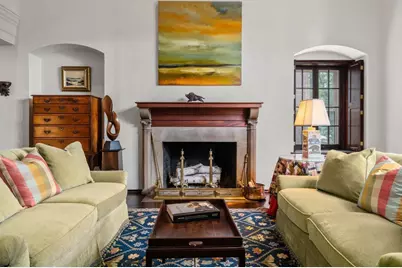 1 West Hill Place, Boston, MA 02114 - Photo 2