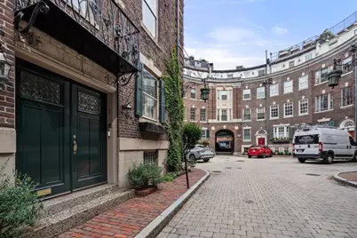 1 West Hill Place, Boston, MA 02114 - Photo 32
