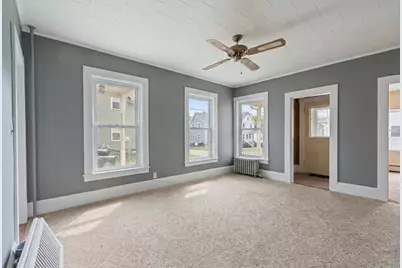 184 Groveland St, Haverhill, MA 01830 - Photo 10
