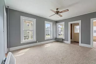 184 Groveland St, Haverhill, MA 01830 - Photo 12