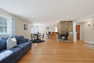 2 Malden St, Oxford, MA 01540 - Photo 4