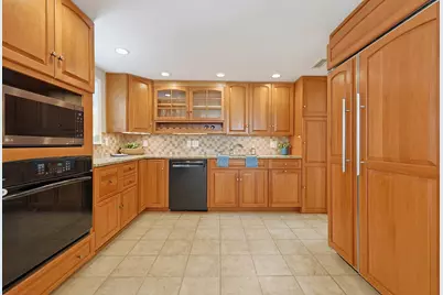 2 Malden St, Oxford, MA 01540 - Photo 12