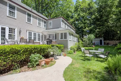 284 Woodland Road, Brookline, MA 02467 - Photo 6