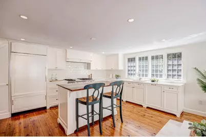 284 Woodland Road, Brookline, MA 02467 - Photo 22