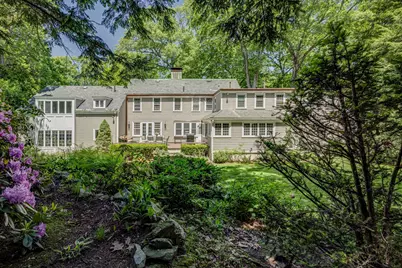 284 Woodland Road, Brookline, MA 02467 - Photo 10