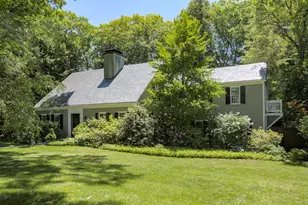 284 Woodland Rd, Brookline, MA 02467 - Photo 2