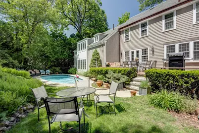 284 Woodland Road, Brookline, MA 02467 - Photo 8