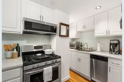 209 Bunker Hill St #1, Boston, MA 02129 - Photo 4